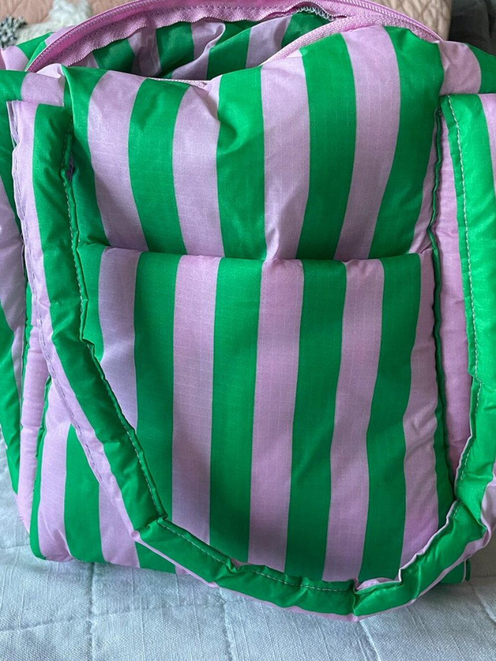 Rare Baggu Cloud/Puffer Mini Tote Pink & Green Striped - Picture 6 of 8